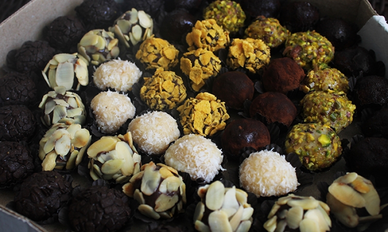 O doce mais badalado das festas! 50 Brigadeiros Gourmet do Paraíso du Chocolat de R$72 por R$36