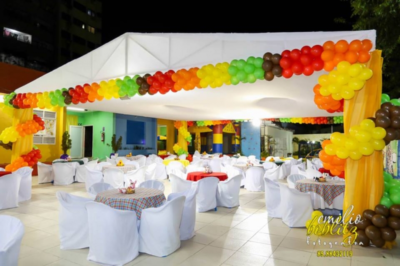 Uma das melhores estruturas de buffet infantil em Fortaleza! Festa completa p/ 50 pessoas no Mania de Festa Buffet por R$1.099 até 12x*. Válido por 1 ano!