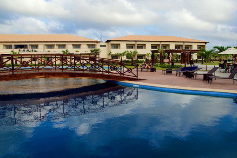 Hospede-se no melhor hotel de Quixadá! 2 diárias para casal em apt. luxo/dbl + café no Vale das Pedras por R$199. Válido até Dezembro!
