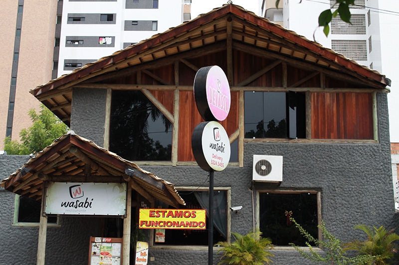 Um dos mais consagrados e tradicionais restaurantes de culinária japonesa! Yakisoba de Carne ou Frango (600g) de R$22,90 por R$11,45