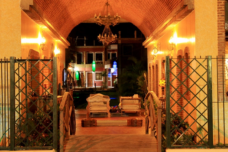 Excelente estrutura e a melhor localização de Canoa Quebrada! 2 diárias p/ casal (dom a sex) + café por R$220 na Pousada Presidente Hotel