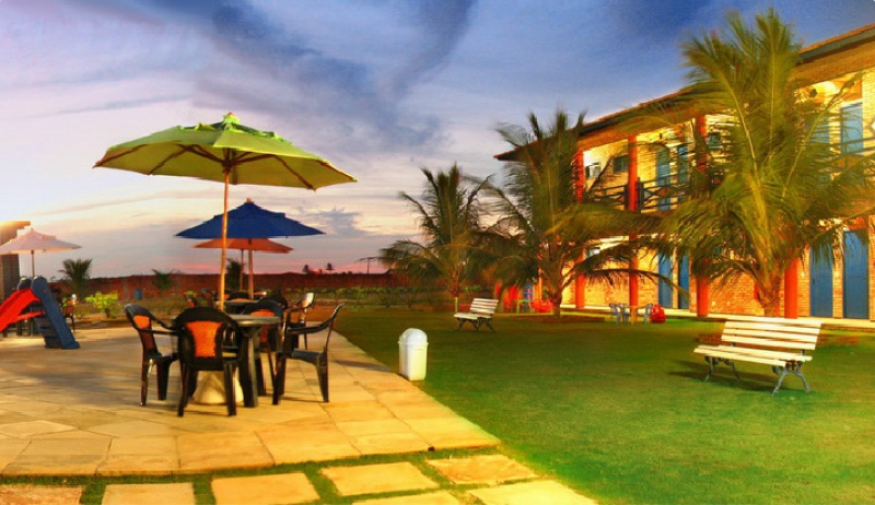 O melhor hotel de Parajuru para desfrutar em família! 2 diárias para casal e 1 criança de até 5 anos + café da manhã por R$280