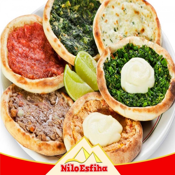 O melhor da culinária árabe você encontra na Nilo Esfiha! 4 esfihas (qualquer sabor do cardápio) de R$20 por R$9,90