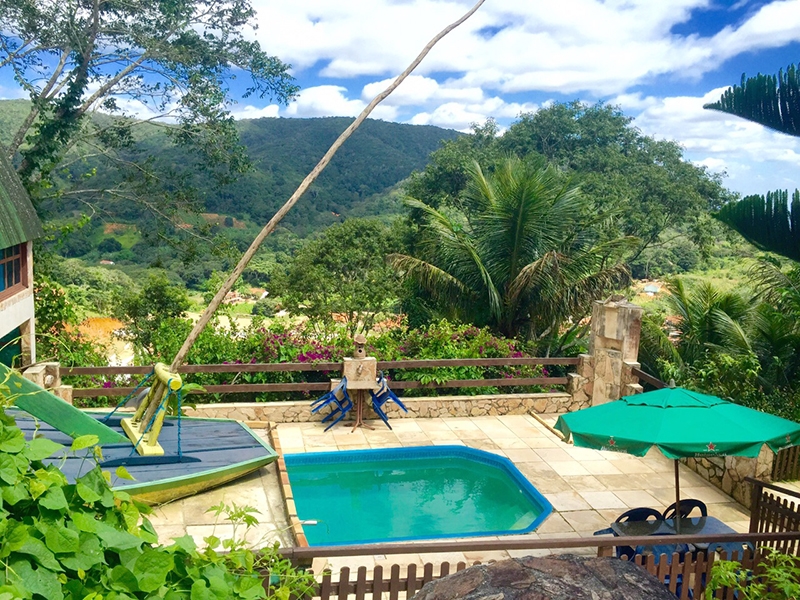 (Sob nova administração) Vista privilegiada e o clima perfeito de Mulungu para suas Férias! 2 diárias para casal e 1 criança* + café por R$299 no Hotel O Alemão na Serra de Guaramiranga 