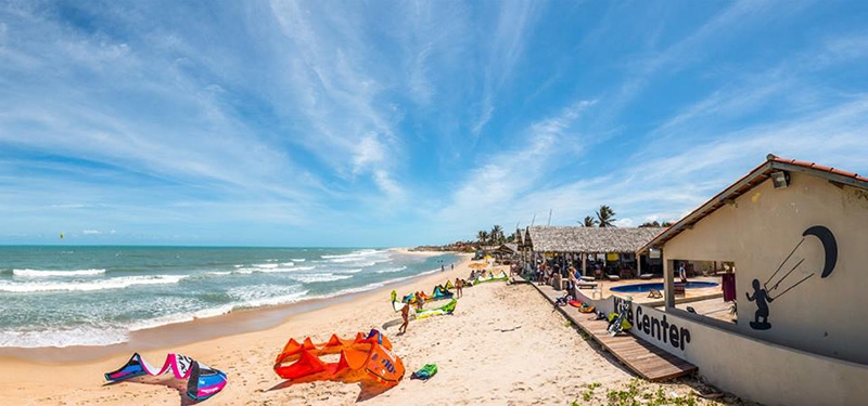 Praia do Uruaú em grande estilo na Manzuá Pousada e Restaurante! 2 diárias p/ 2 pessoas com café + 1 porção de bolinha surpresa + 1 água de coco por R$200 