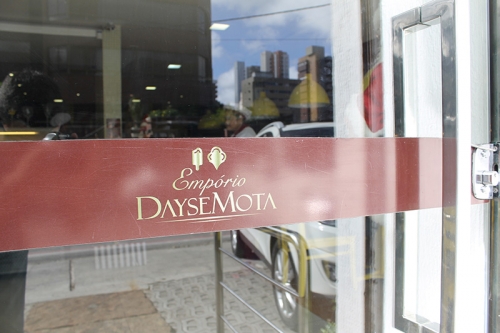 Pela primeira vez, a Delicia da Empório Dayse Mota! 01 Gelato Pequeno de até 2 Sabores de R$10 por R$7,90. Valido para as 3 lojas!