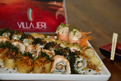 O Sushi que é um dos melhores da cidade! 01 Combinado de 20 peças de Sushi, Hot e Niguri de R$38,90 por R$23,90. Válido para os dois restaurantes, escolha o mais perto de você!