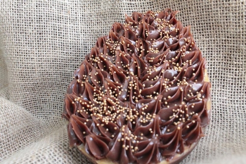 Ovo de Brownie (350g) embalado na caixa com colher descartável metalizada por R$32,90
