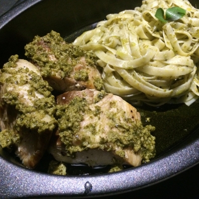 Um jantar perfeito no Gustiamo! Filetto al Gorgonzola ou Filetto alla Parmigiana ou Filetto de Peixe ao Molho Pesto para 2 pessoas por R$44,70
