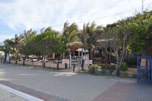 Frente mar e aconchegante! 2 diárias para casal + café da manhã por R$199 no Hotel Bybloss, na praia da Caponga