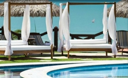 O melhor hotel de Canoa Quebrada! 2 diárias para casal + café da manhã em Aptº Luxo ou Bangalôs por R$310 no Hotel Long Beach