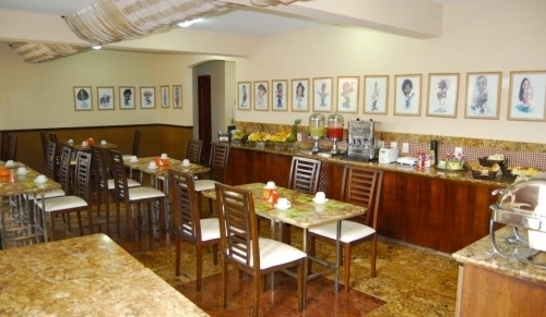 Aproveite o Porto das Dunas no Kalamari Hotel! 2 diárias para 2 pessoas com café da manhã por apenas R$249 