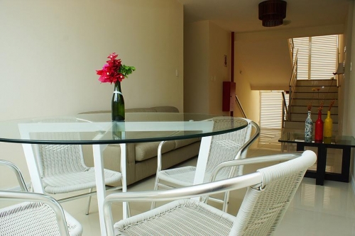 Uma hospedagem única em Pecém! 2 diárias em apartamento Standard para 2 pessoas + café da manhã por R$260 no Pecém Beach Hotel