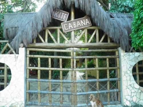 Charme e conforto em Cumbuco! 2 diárias em suíte para casal com cafe da manhã por R$249 na Kite Cabana Pousada