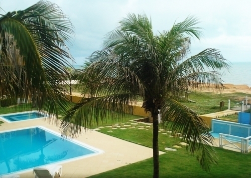 Praia das Fontes com um dos melhores carnavais do Ceará! 4 diárias para casal e 1 criança de até 6 anos + café da manhã + 2 Jantares por R$1650 no Bouganville Hotel