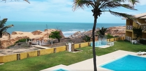 Praia das Fontes com um dos melhores carnavais do Ceará! 4 diárias para casal e 1 criança de até 6 anos + café da manhã + 2 Jantares por R$1650 no Bouganville Hotel