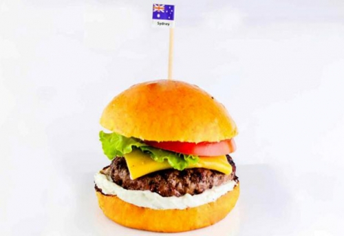 Maravilhoso Combo Sidney! Hambúrguer Sidney + Batata Chips Caseira + 01 Refrigerante por R$19,90 no Austrália Burger and Soup