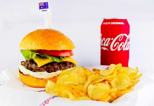 Maravilhoso Combo Sidney! Hambúrguer Sidney + Batata Chips Caseira + 01 Refrigerante por R$19,90 no Austrália Burger and Soup