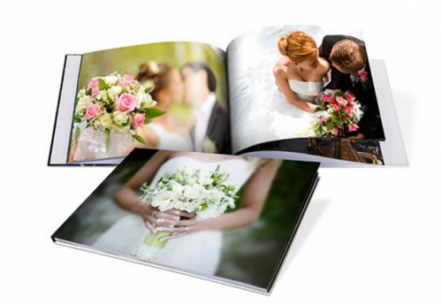 Guarde seus momentos com estilo! Photo Book Luxo A4 com capa personalizada, 46 páginas, mais de 200 fotos impressas em papel couché por R$79,90