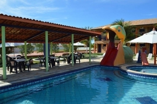 Os melhores feriados em Parajuru! 3 diárias para até 3 adultos e 1 criança até 05 anos + café da manhã por R$599 no Parajuru Praia Hotel