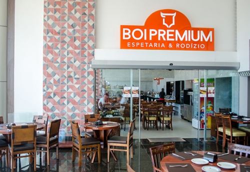 Aproveite o Buffet Livre Executivo Boi Premium! Diversas opções de saladas, pratos quentes e grelhados à vontade por apenas R$19,90