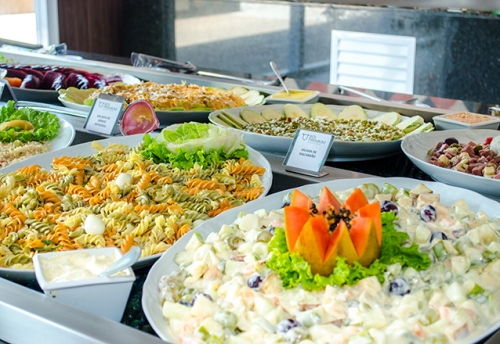 Aproveite o Buffet Livre Executivo Boi Premium! Diversas opções de saladas, pratos quentes e grelhados à vontade por apenas R$19,90
